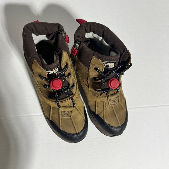 UGG Turlock Leather Weather Boot Kids Size 4 Chestnut Brown Walnut Waterproof - Picture 9 of 14